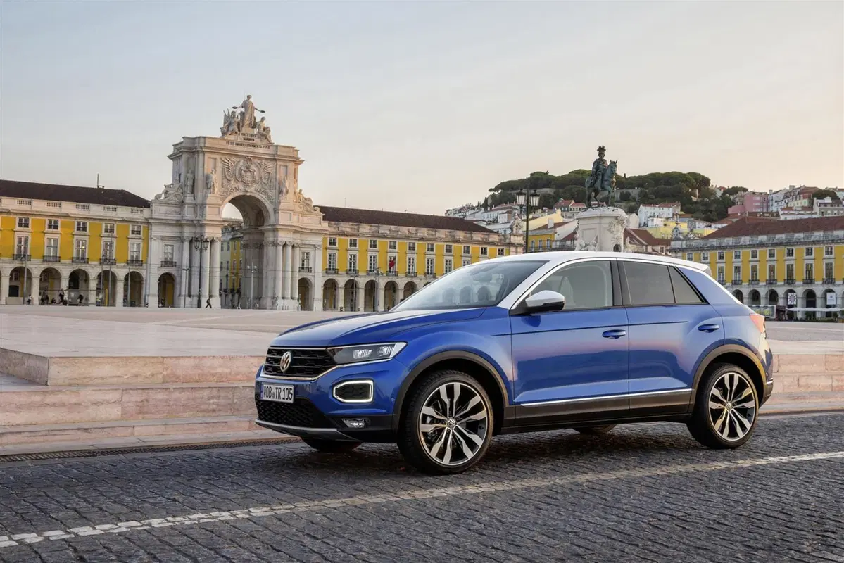 Volkswagen T-Roc [Video primo test] (15)