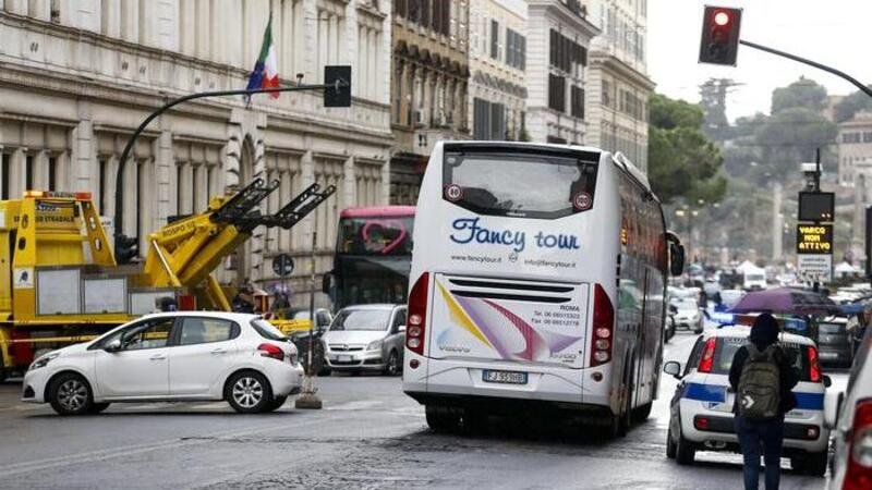 Roma: da gennaio bus turistici fuori dal centro