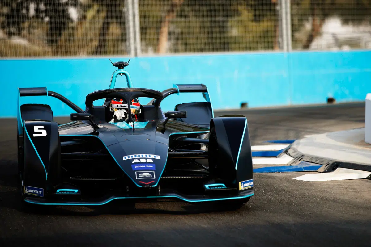 Formula E, ePrix di Ad Diriyah: pole per Da Costa (24)