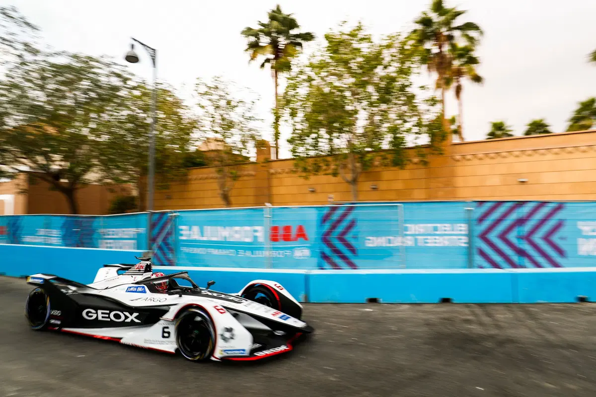 Formula E, ePrix di Ad Diriyah: vince Da Costa (4)