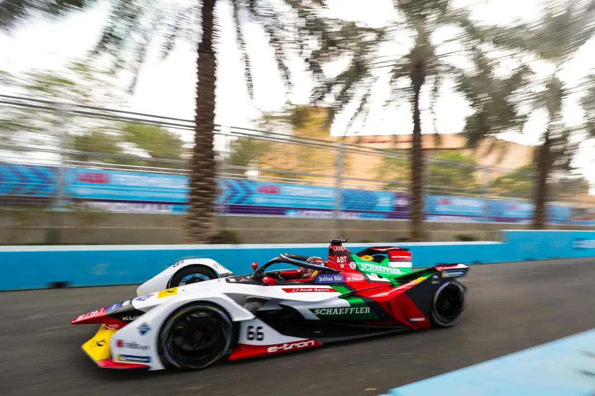 Formula E, ePrix di Ad Diriyah: vince Da Costa (16)