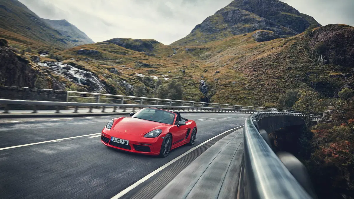 Porsche Cayman e Boxster 718 T: piacere di guida al top (7)