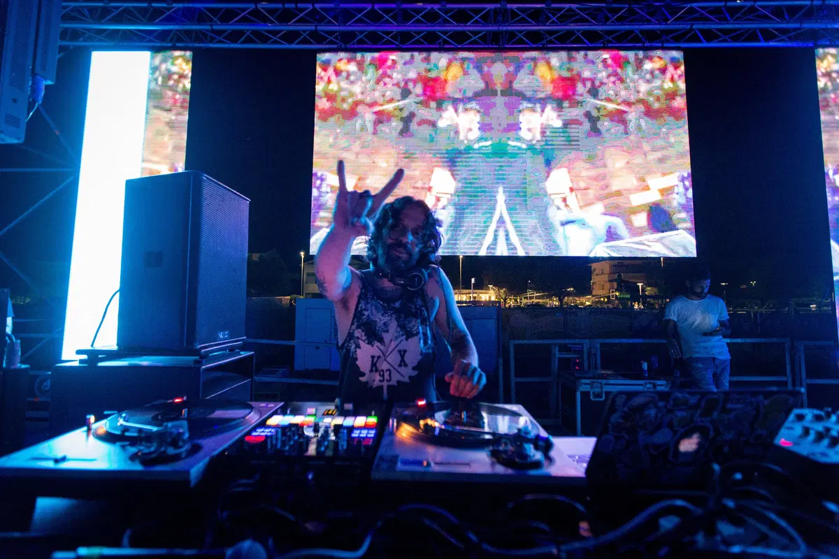 DJ Aladyn, il re dello scratch che va pazzo per il peperoncino (4)