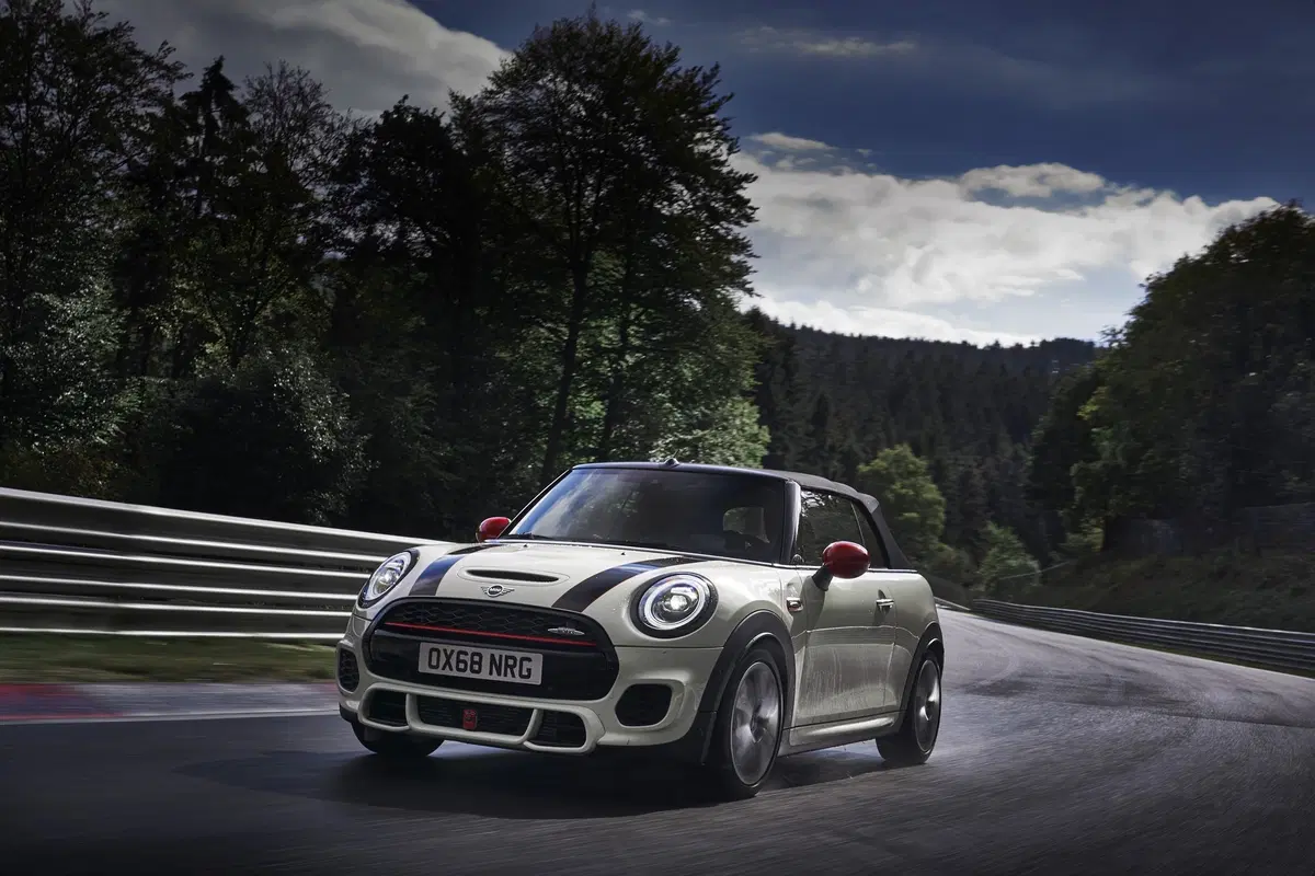MINI John Cooper Works, motore Euro6d-TEMP per il 2019 (10)