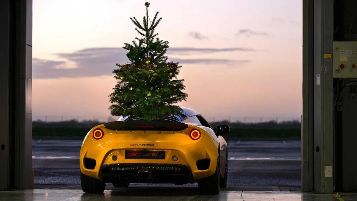 Tanti auguri di Natale da Lotus… Merry Driftmas! (4)