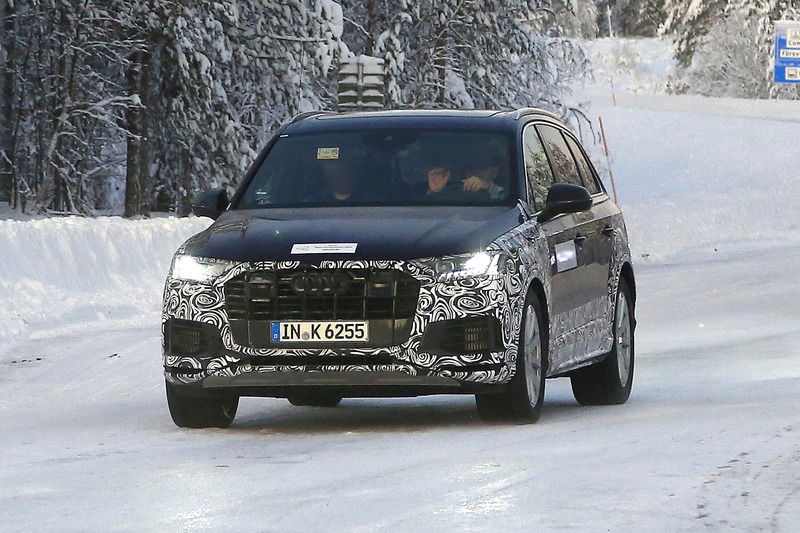 Audi Q7, atteso il restyling [Foto spia]