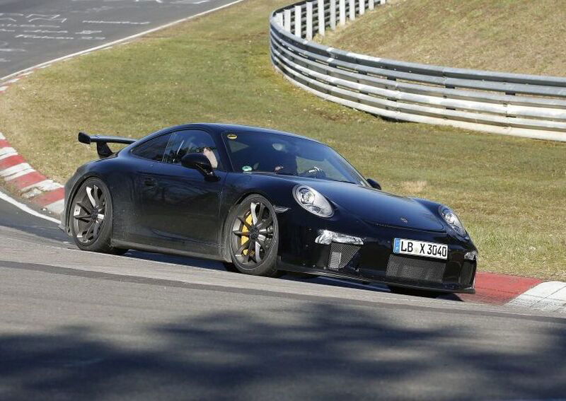 Porsche 911: in arrivo il restyling della GT3