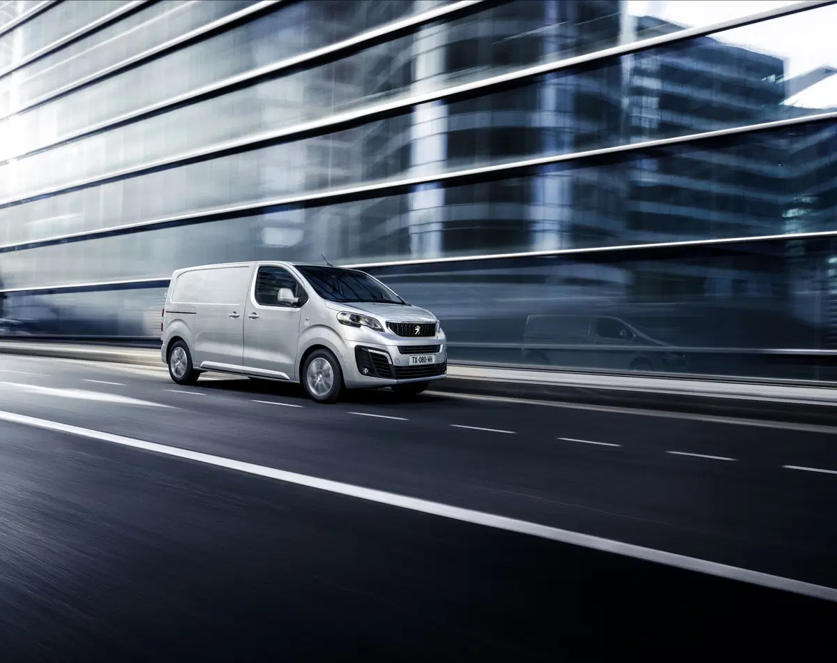 Nuovo Peugeot Expert: furgone hi-tech (6)