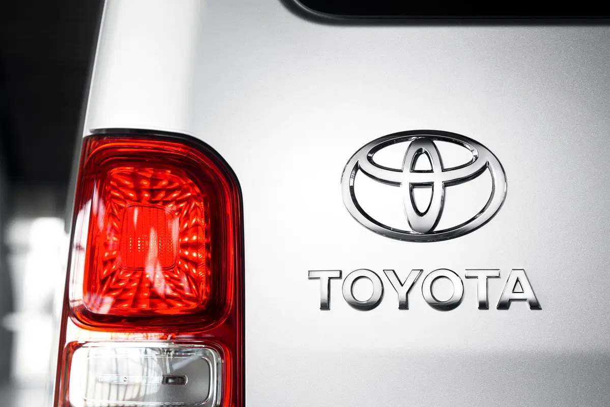 Toyota Proace Van: il furgone del Sol Levante sbarca al Salone di Birmingham (11)