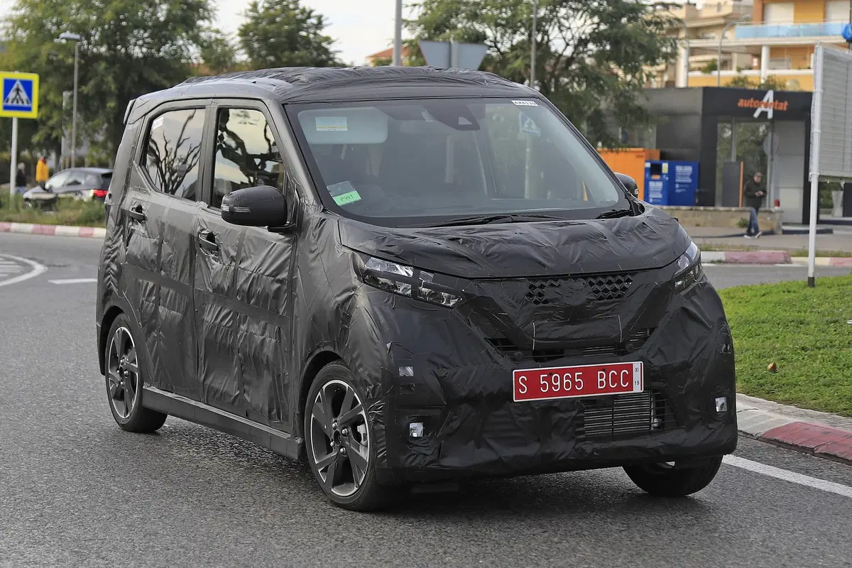 Nissan DayZ: mini-monovolume per il Giappone [Foto spia]
