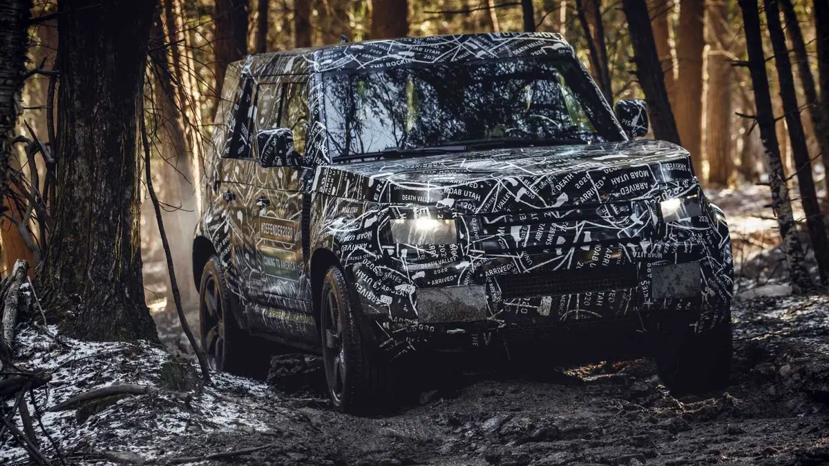 Nuovo Land Rover Defender, le prime immagini ufficiali (2)
