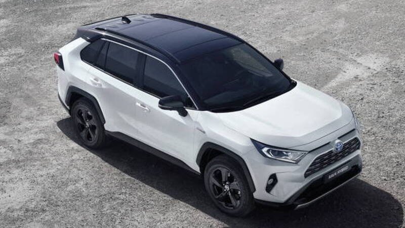 Nuova Toyota RAV4 2019, Listino prezzi da &euro; 34.550, scontati &euro; 29.950