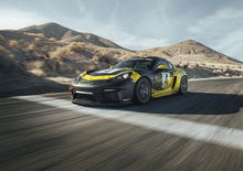 Nuova Porsche 718 Cayman GT4, più veloce ed ecologica [Video]