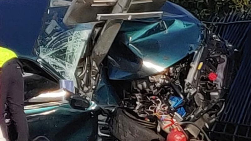 Monza, Nissan coup&eacute; si schianta contro palo: grave 23-enne