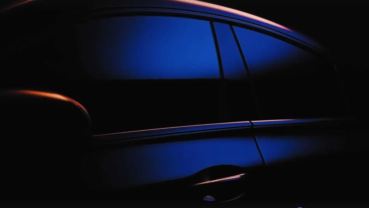 Mercedes CLA, i teaser prima del debutto (10)