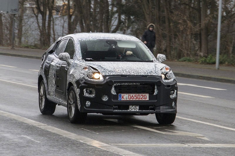 Ford: in arrivo un nuovo SUV su base Fiesta? [Foto spia]