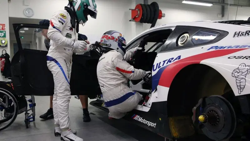 24h di Daytona 2019: l'acrobatico cambio pilota di Zanardi [Video]