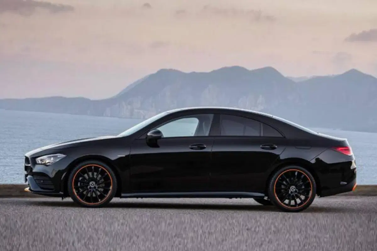 Mercedes CLA 2019: le prime immagini sfuggite in Rete (2)