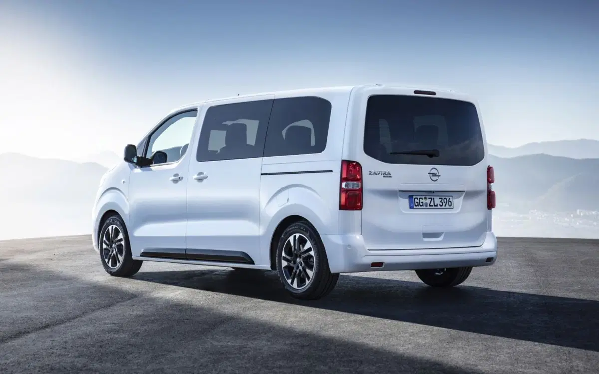 Opel Zafira Life, il monovolume dell'era PSA (6)
