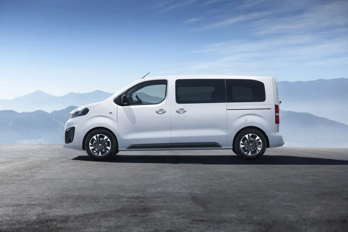 Opel Zafira Life, il monovolume dell'era PSA (7)