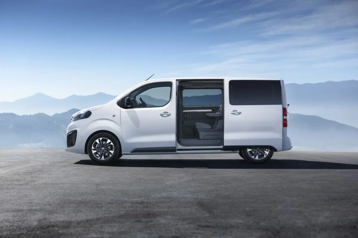 Opel Zafira Life, il monovolume dell'era PSA (9)