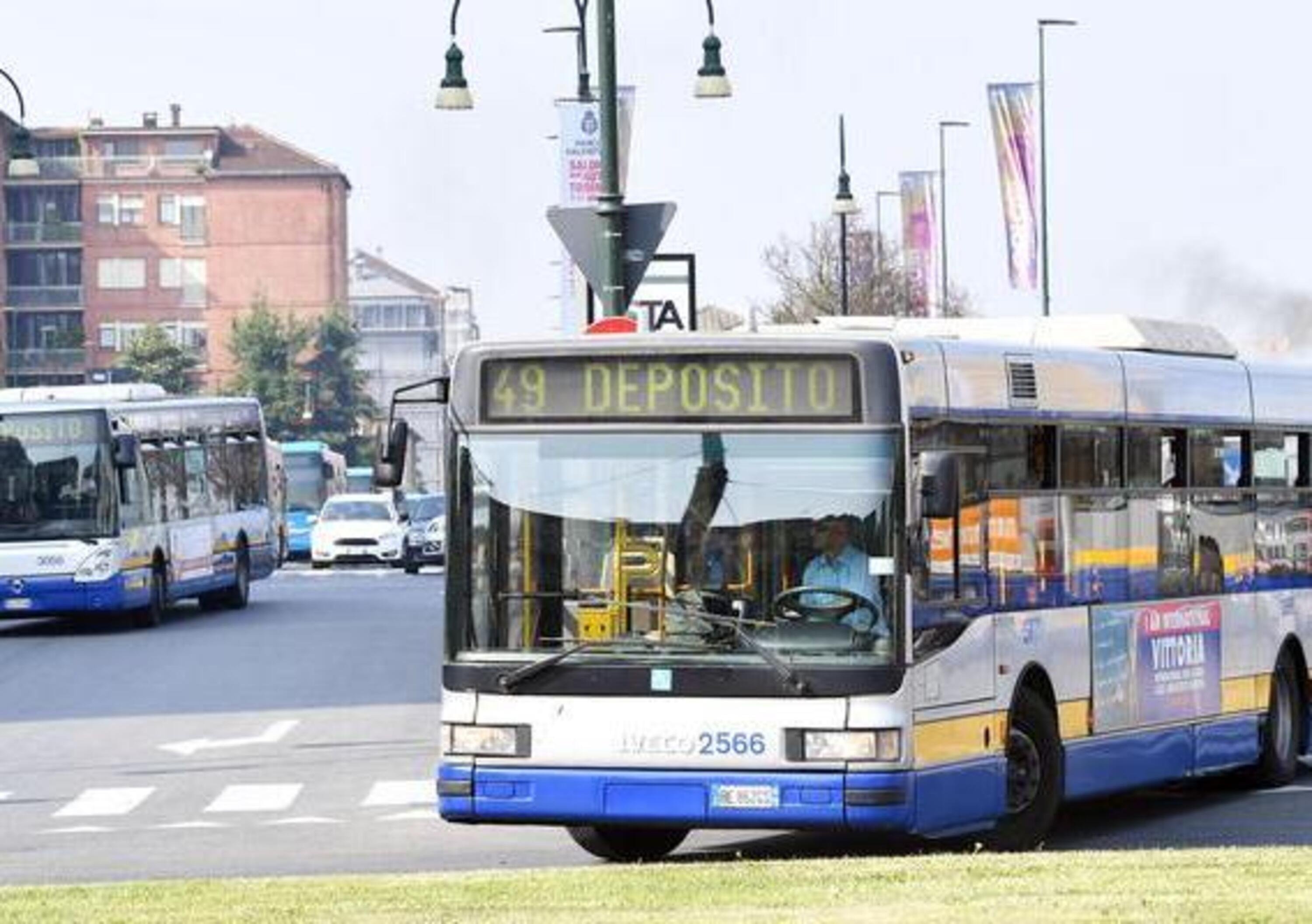 Blocco Diesel Euro 5 Torino, aumentano i passaggi dei bus