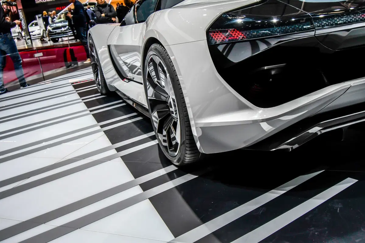 Audi PB18 e-tron, saranno prodotti 50 esemplari (5)