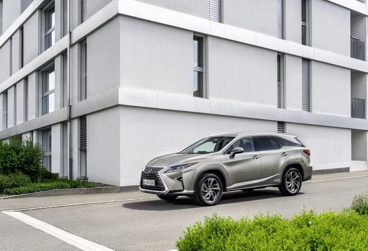 Lexus RX L, il SUV giapponese diventa a 7 posti [Video] (13)
