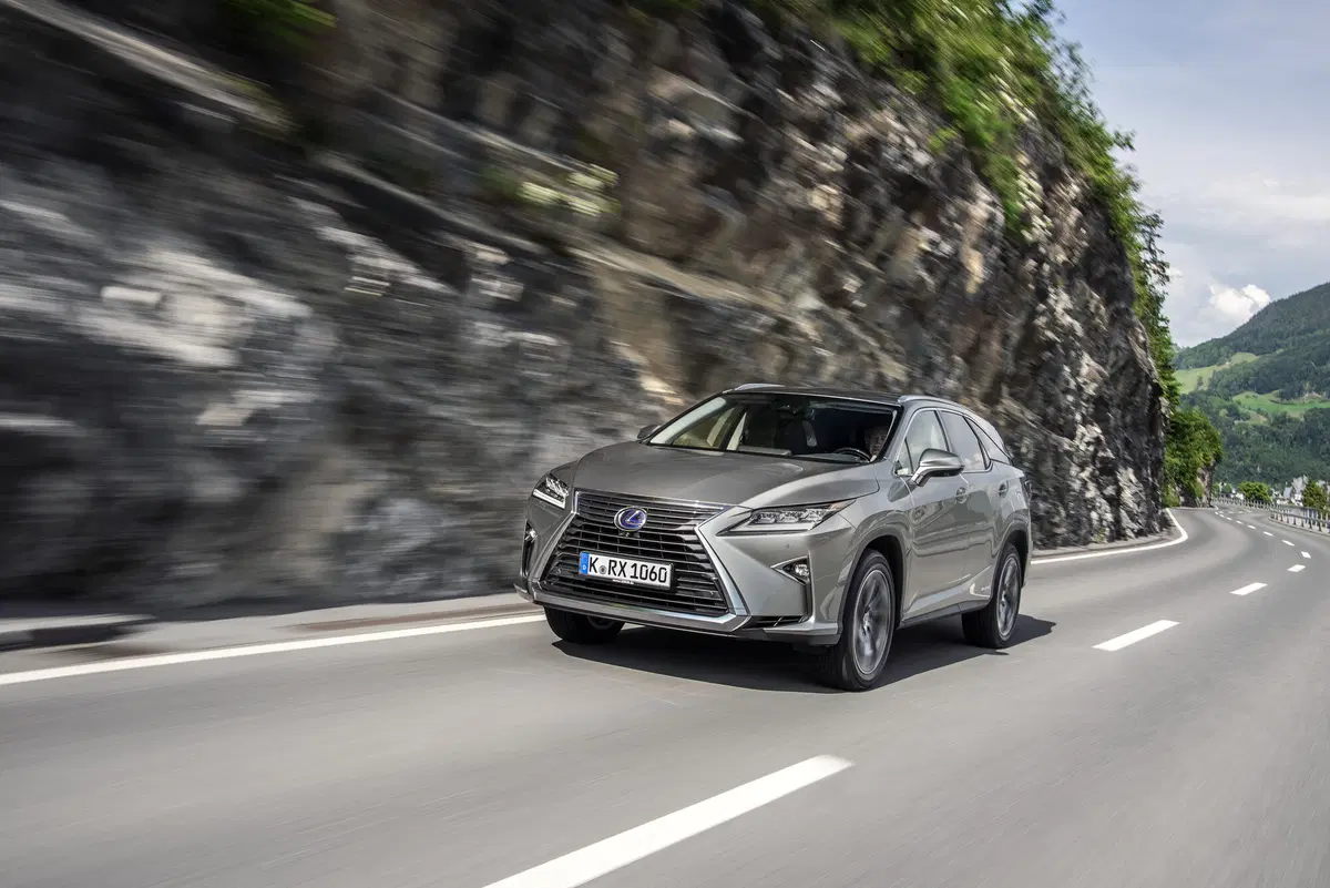 Lexus RX L, il SUV giapponese diventa a 7 posti [Video] (17)