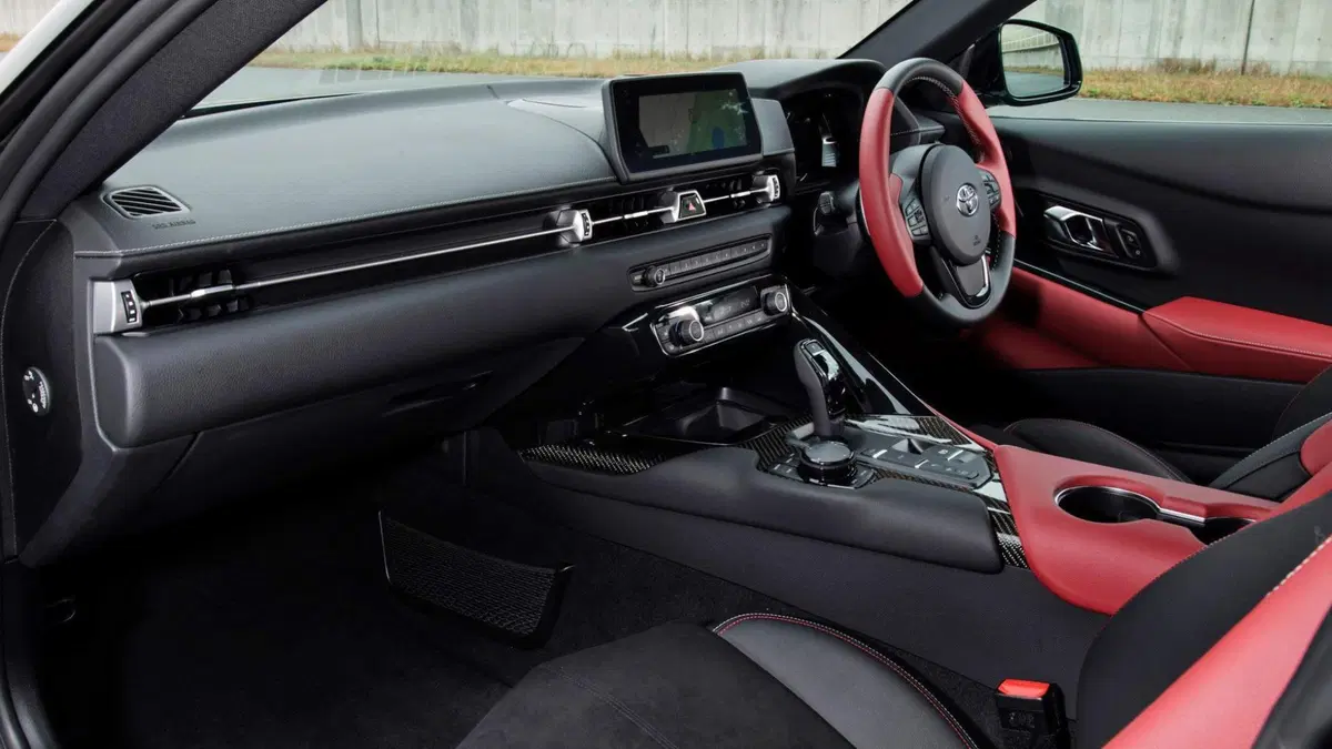 Toyota Supra 2019, sarebbe stato meglio con il 4 cilindri?  (3)