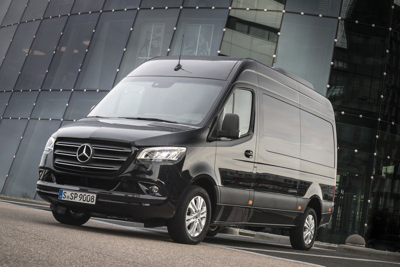 Mercedes Sprinter, con MBUX l&#039;ufficio si sposta con voi [Video]