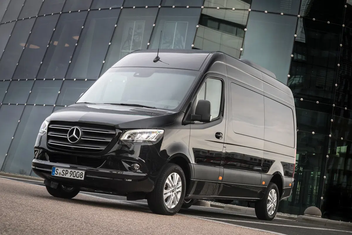 Mercedes Sprinter, con MBUX l'ufficio si sposta con voi [Video] (2)