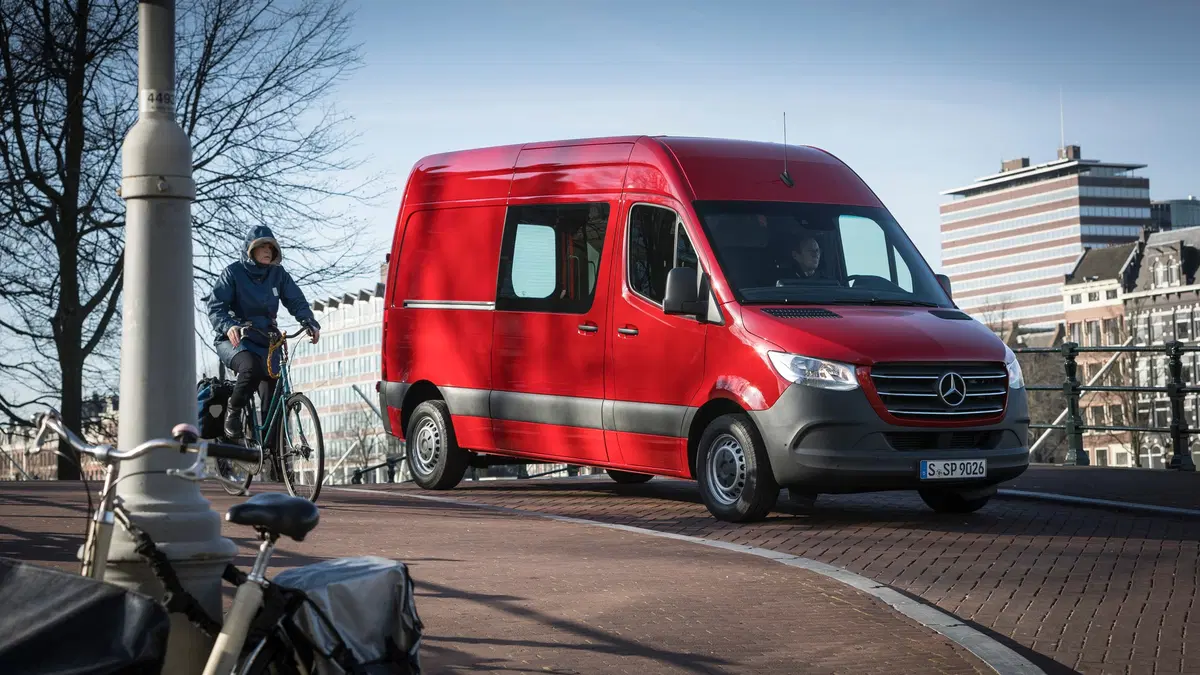 Mercedes Sprinter, con MBUX l'ufficio si sposta con voi [Video] (10)