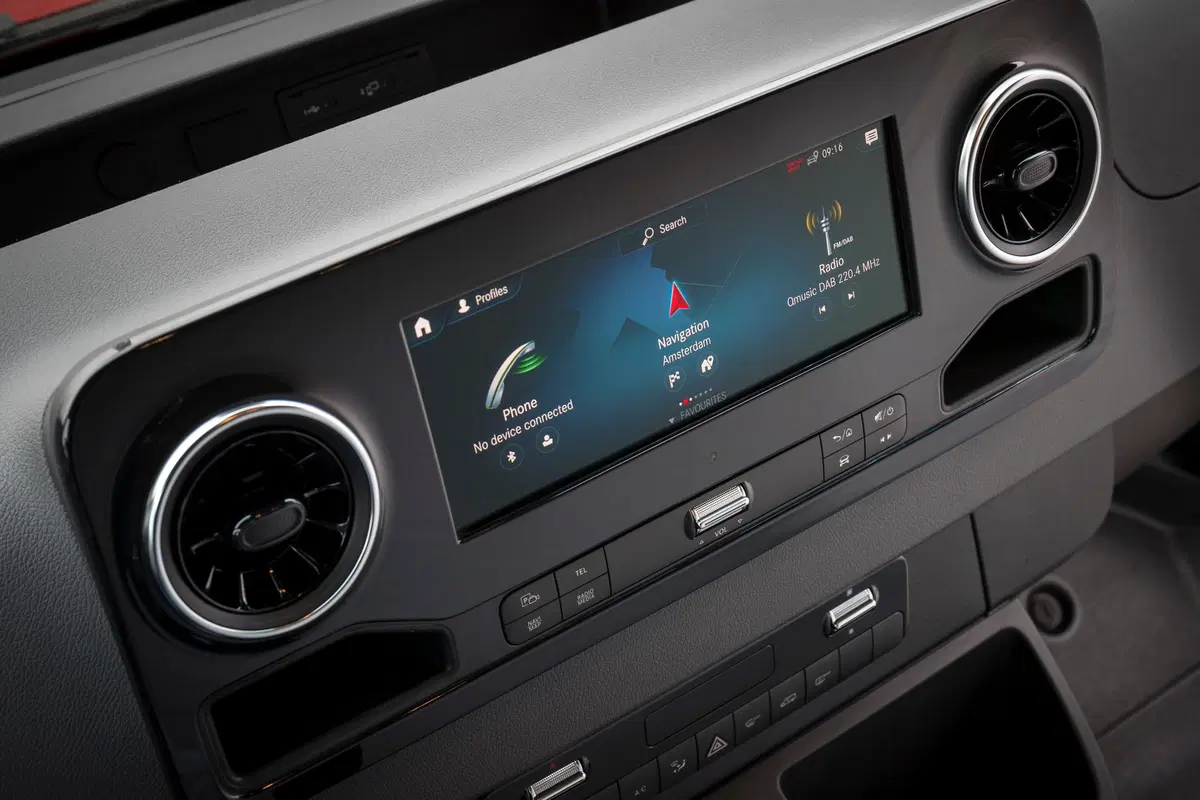 Mercedes Sprinter, con MBUX l'ufficio si sposta con voi [Video] (9)