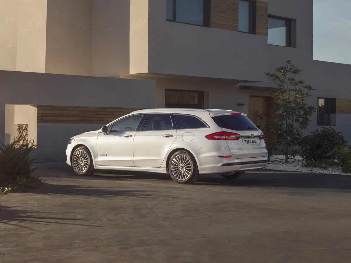 Ford Mondeo restyling 2019, arriva l'ibrido (8)