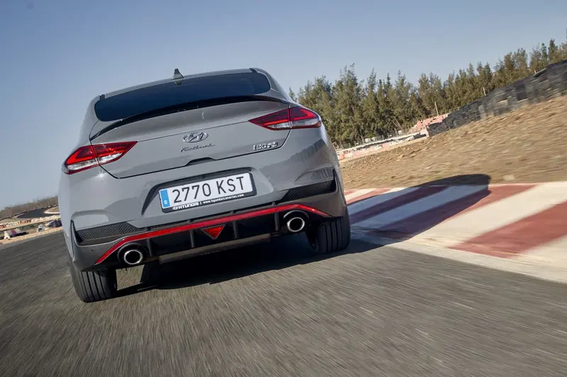 Non potrete averla in versione standard da 250 cv, l&rsquo;intelligentissima anti super bollo