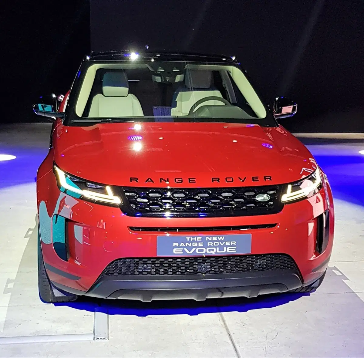 Nuova Range Rover Evoque: nata e “curata” per le città di oggi (5)