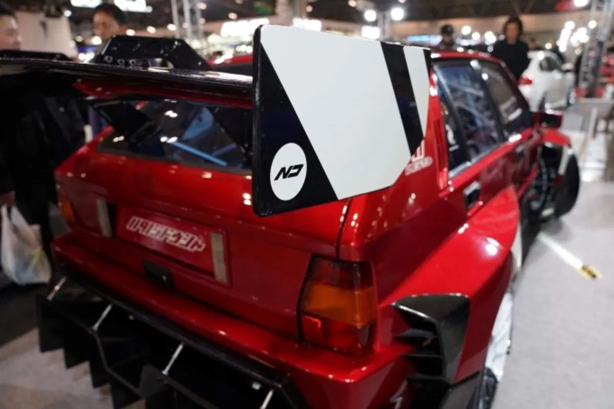 Lancia Delta Fenice 105, un progetto speciale dal Giappone (3)