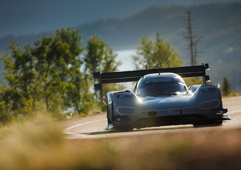 Volkswagen ID.R: nel mirino il record per EV sul Nurburgring