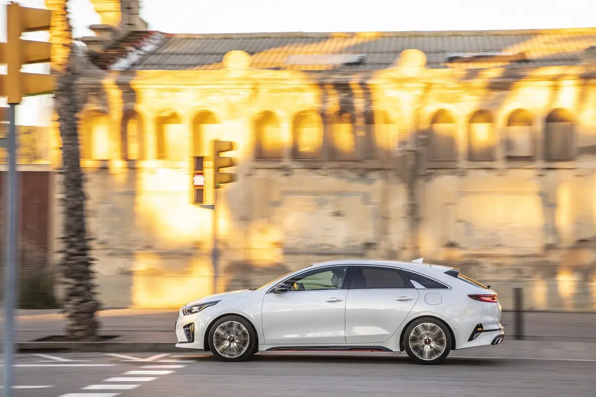 Kia Proceed GT 2019 | Assetto sportivo e 204 CV con carattere [Video] (9)