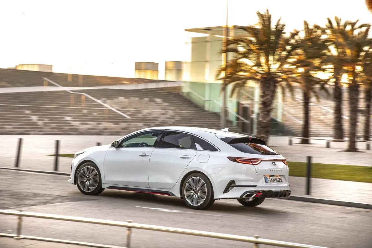 Kia Proceed GT 2019 | Assetto sportivo e 204 CV con carattere [Video] (10)