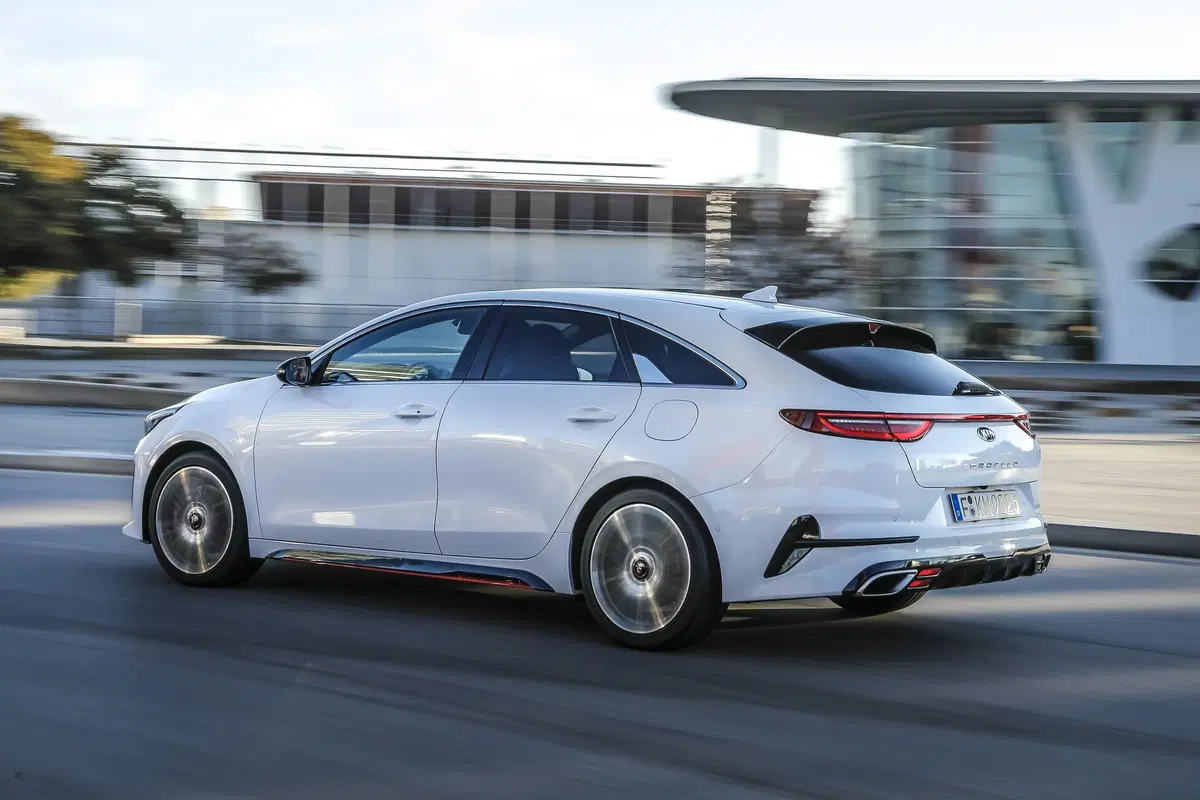 Kia Proceed GT 2019 | Assetto sportivo e 204 CV con carattere [Video] (12)