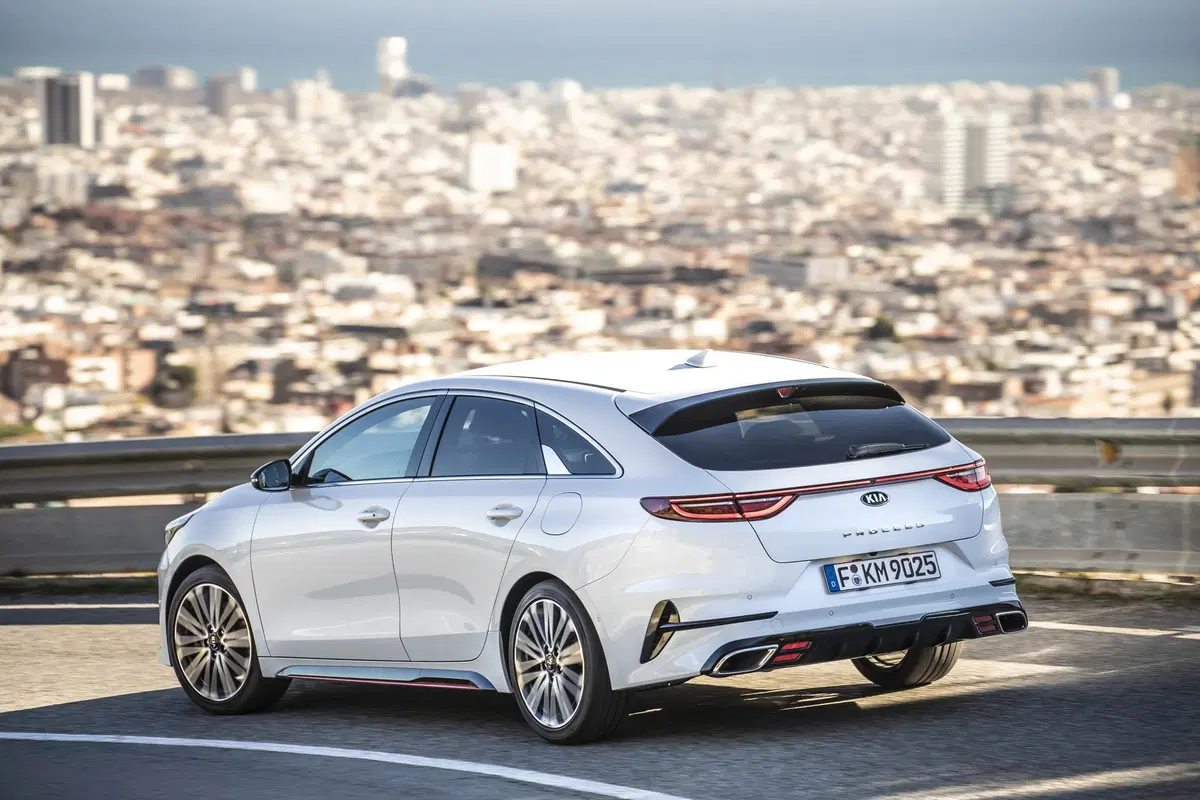 Kia Proceed GT 2019 | Assetto sportivo e 204 CV con carattere [Video] (19)