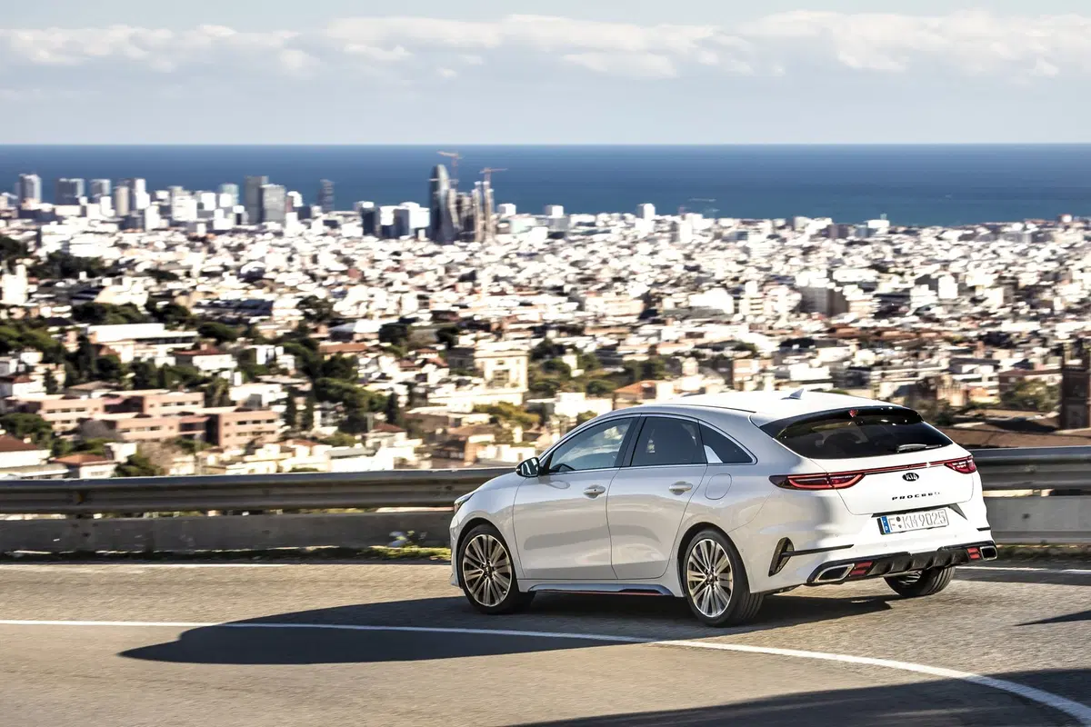 Kia Proceed GT 2019 | Assetto sportivo e 204 CV con carattere [Video] (23)