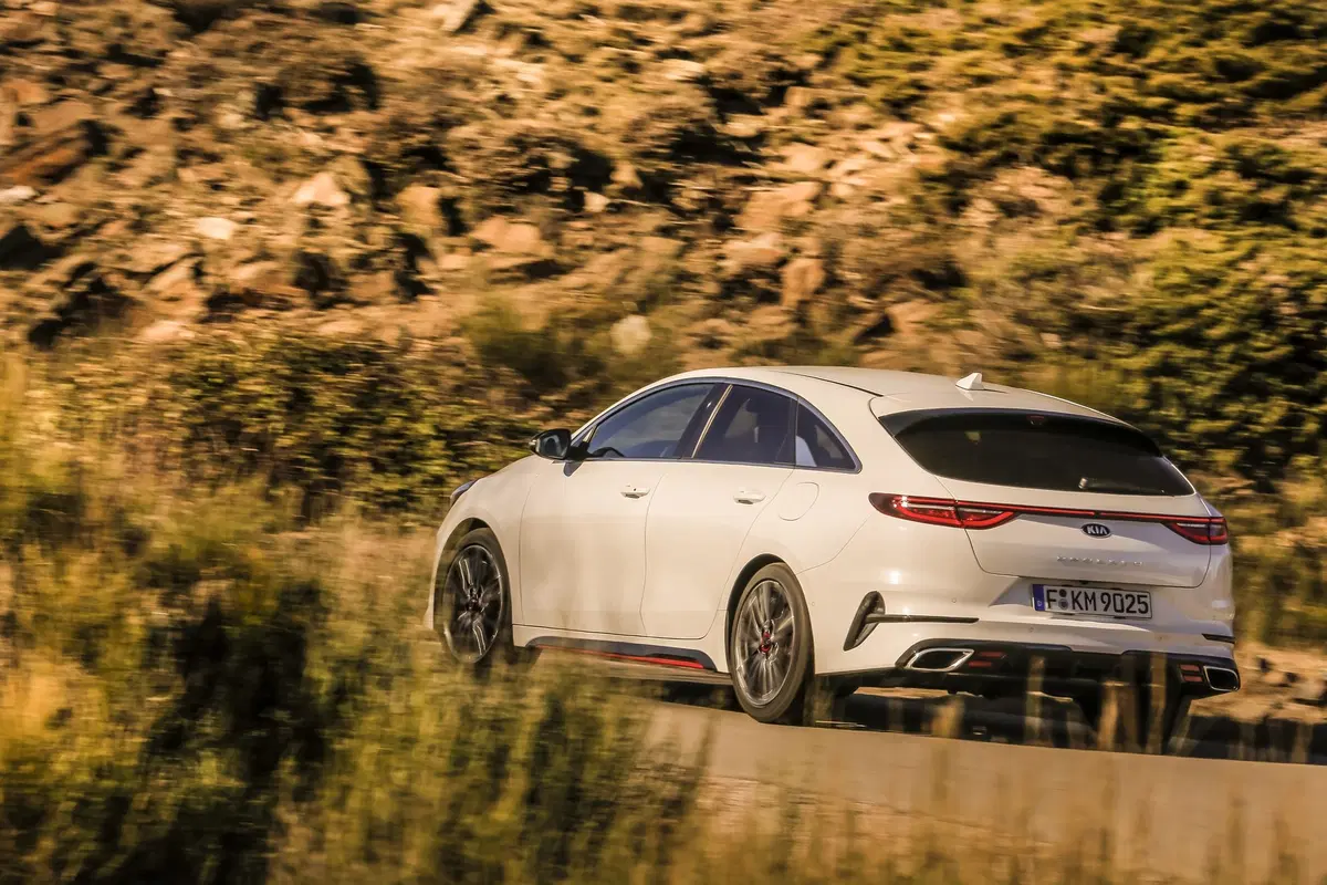Kia Proceed GT 2019 | Assetto sportivo e 204 CV con carattere [Video] (25)