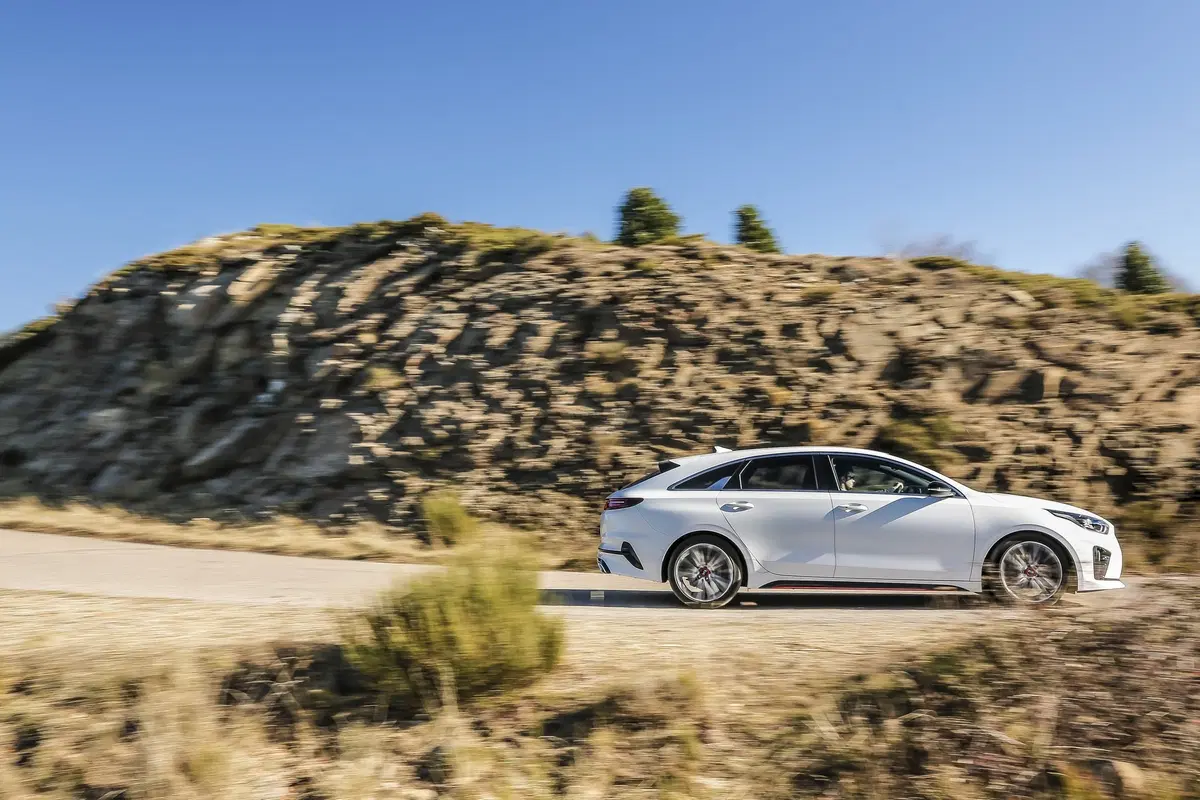 Kia Proceed GT 2019 | Assetto sportivo e 204 CV con carattere [Video] (13)