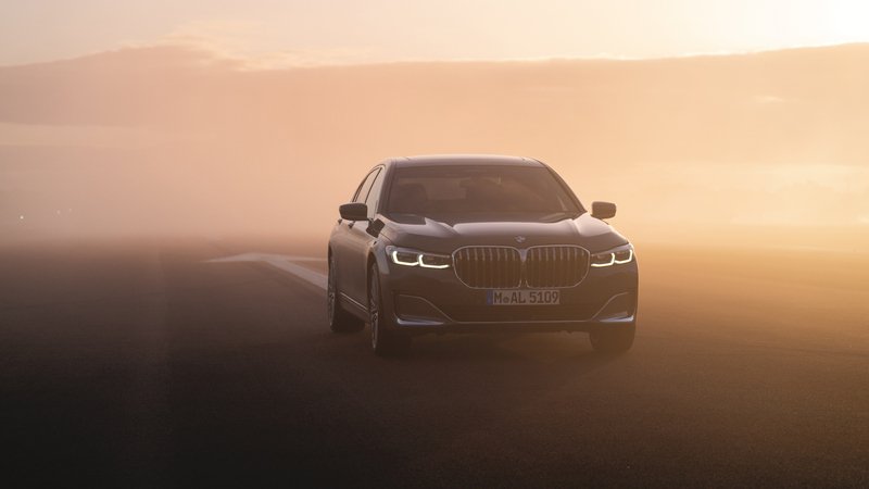 Nuova BMW Serie 7: ecco l&rsquo;ammiraglia in video