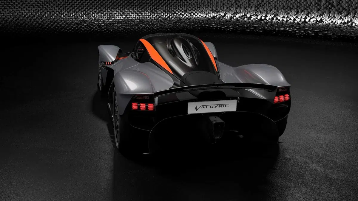 Aston Martin Valkyrie, più estrema con l’AMR Track Performance Pack (15)