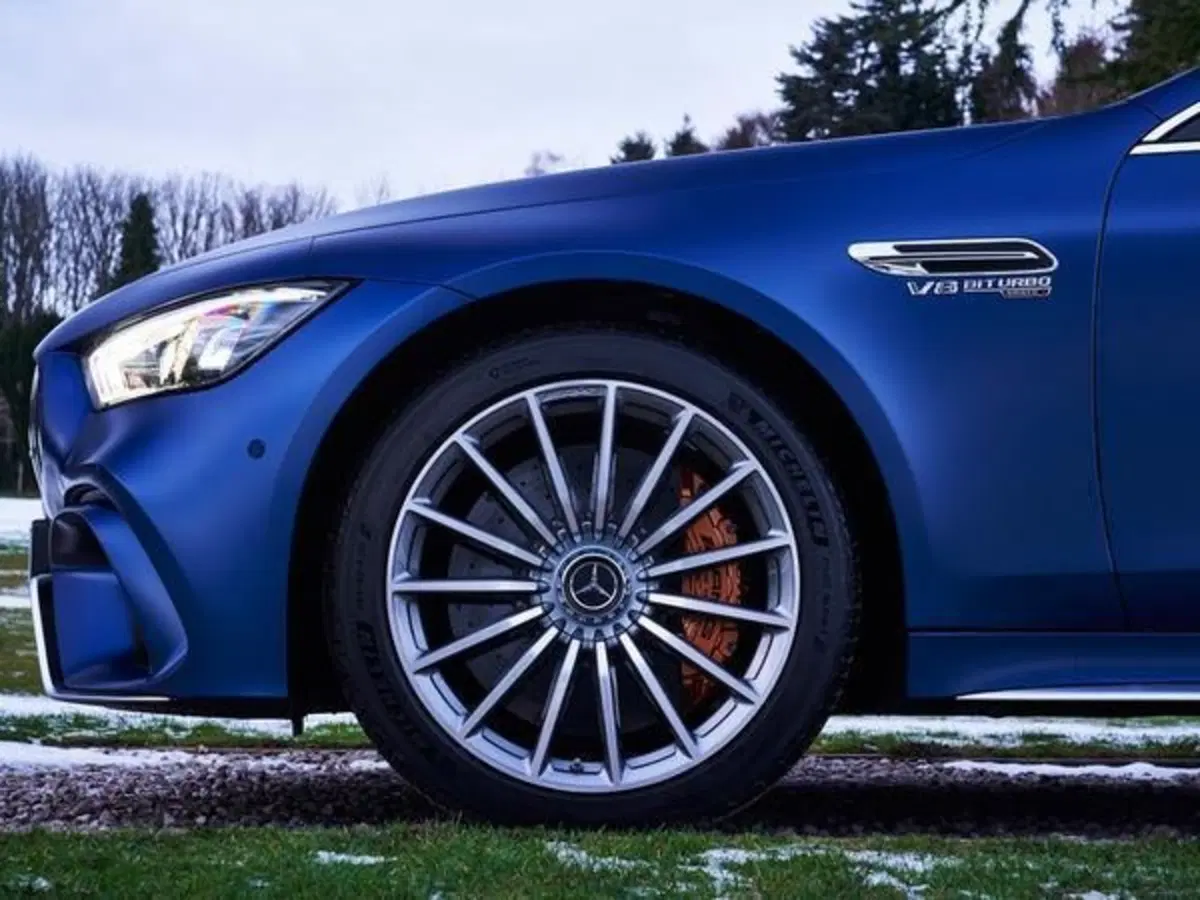 Mercedes AMG GT Coupé 4, Concorde a caccia di Panamera & Co (3)