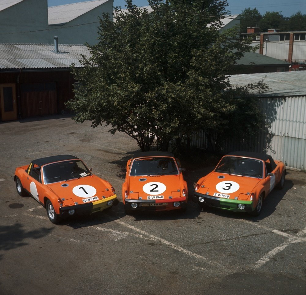 Un trio di 914/6 GT nel 1970 prima del via della Marathon de la Route